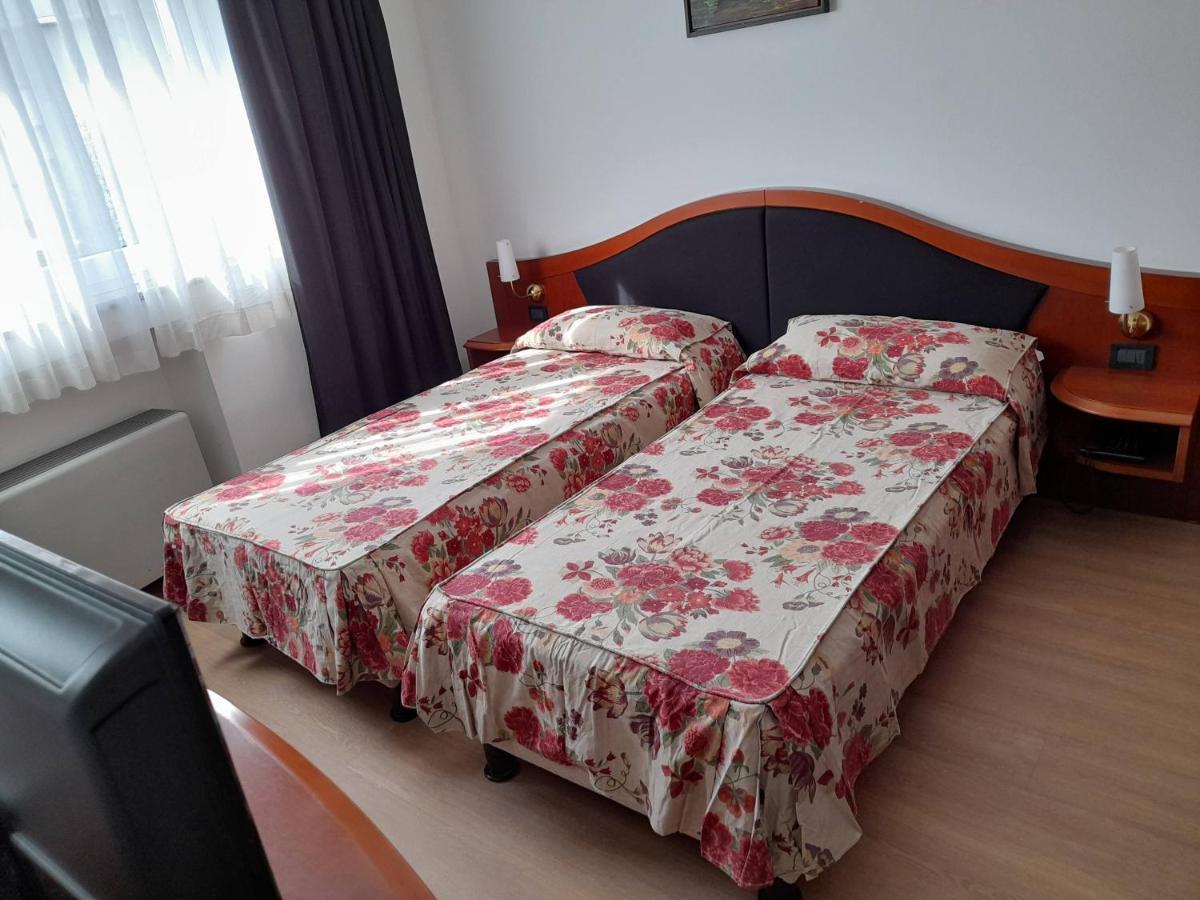 Hotel Donizetti Lallio Ngoại thất bức ảnh