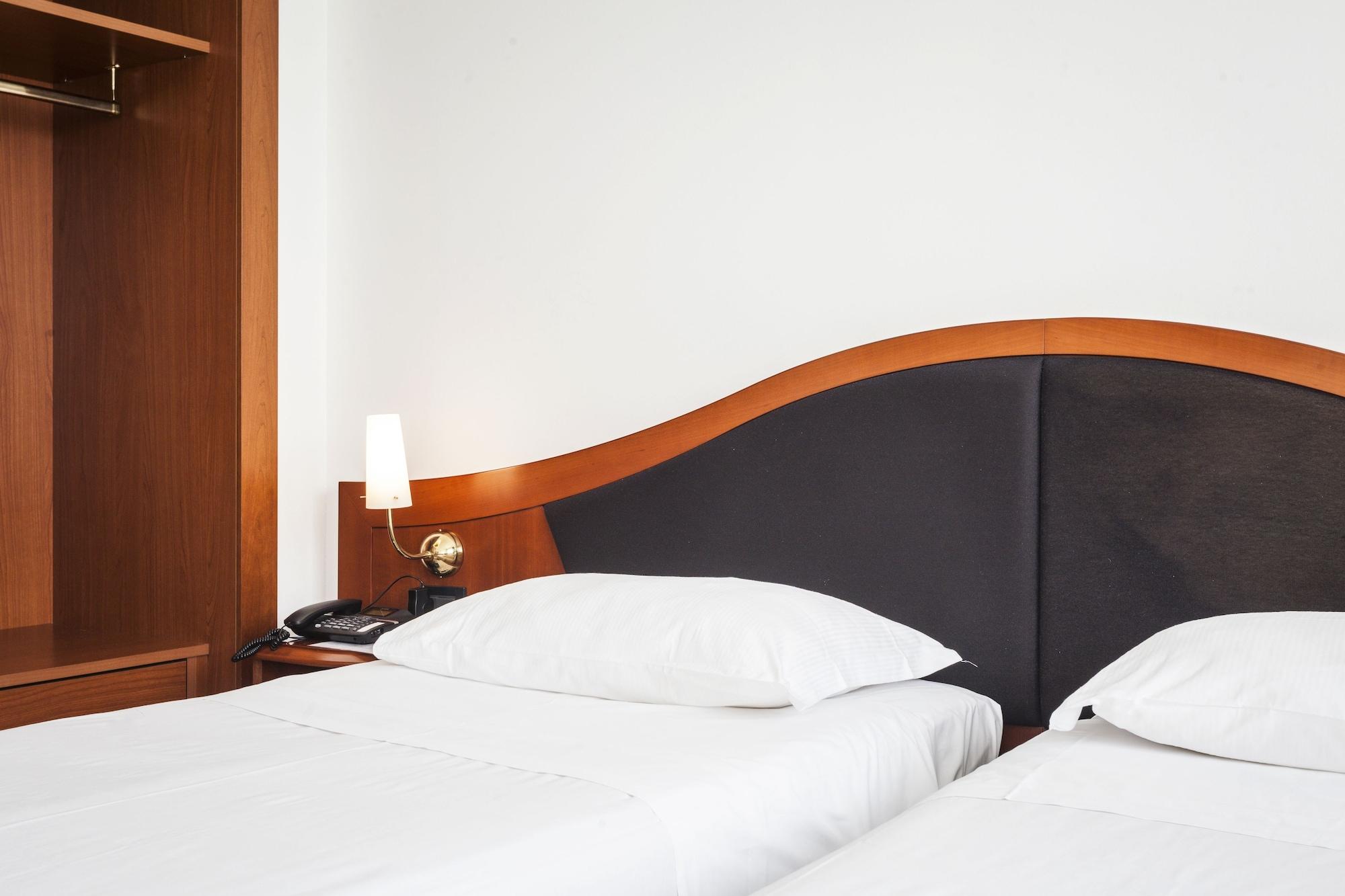 Hotel Donizetti Lallio Ngoại thất bức ảnh