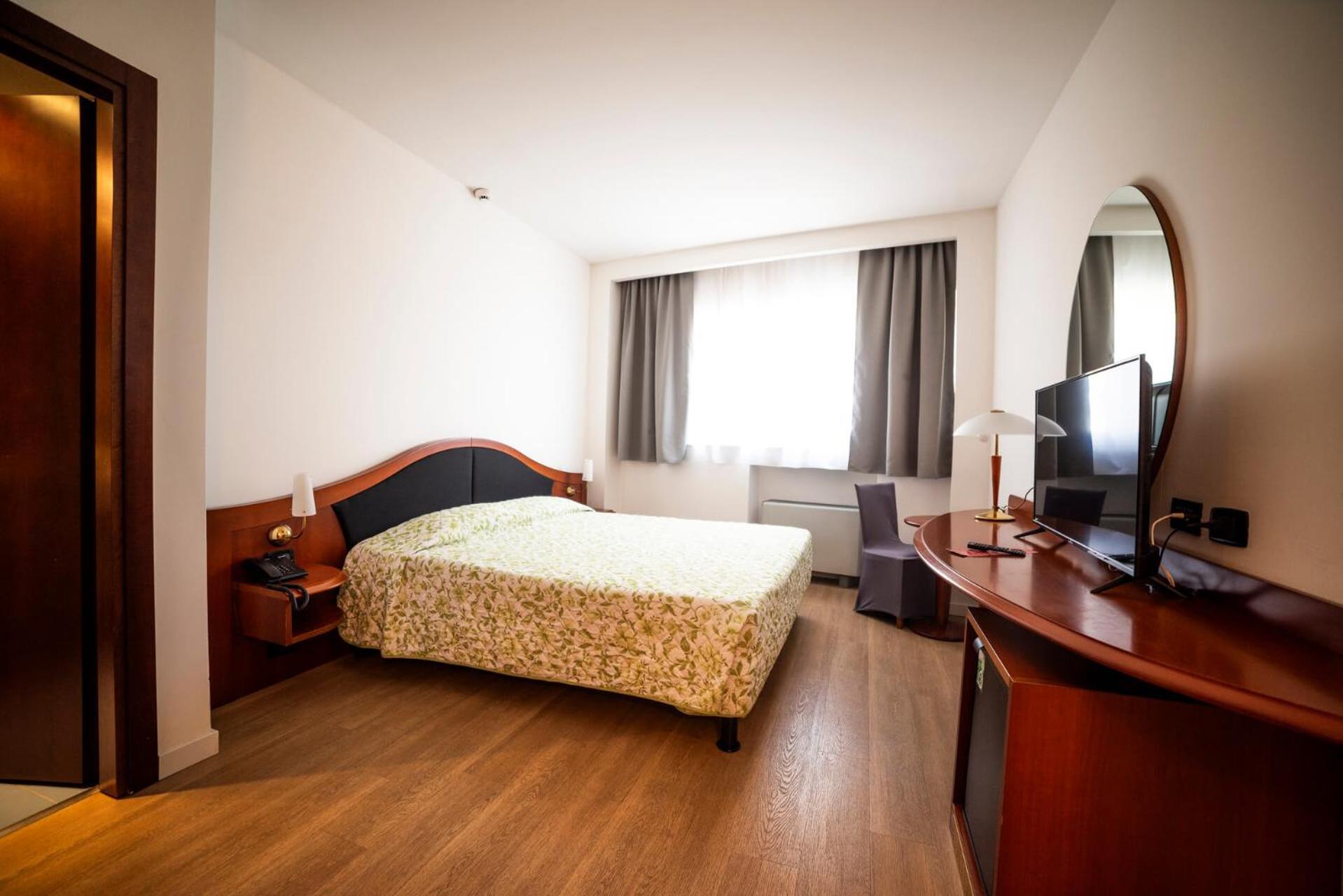 Hotel Donizetti Lallio Ngoại thất bức ảnh
