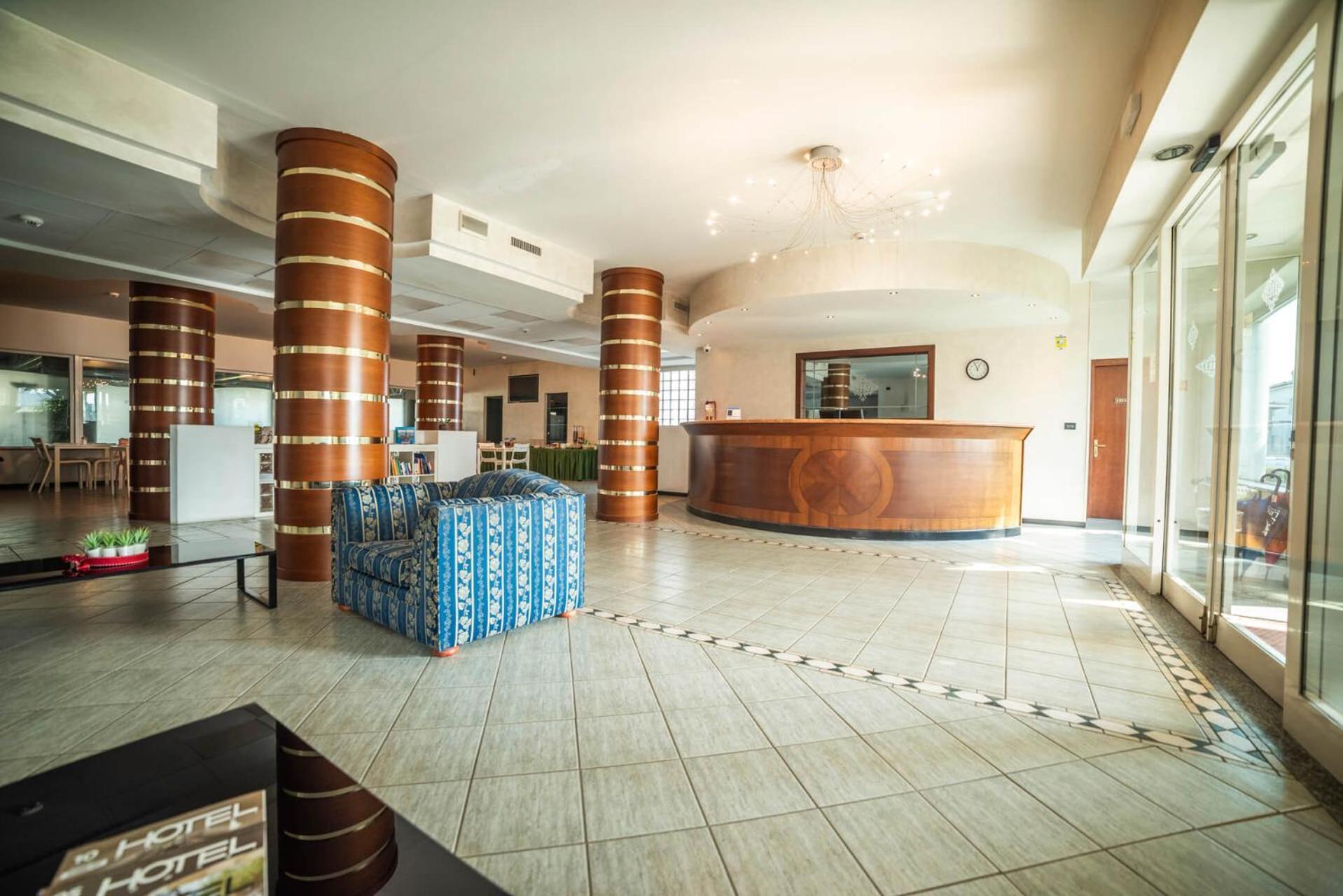 Hotel Donizetti Lallio Ngoại thất bức ảnh
